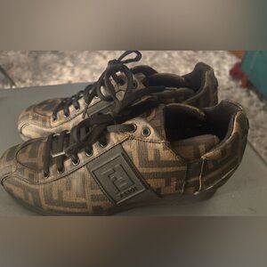 Fendi Sneakers size 36